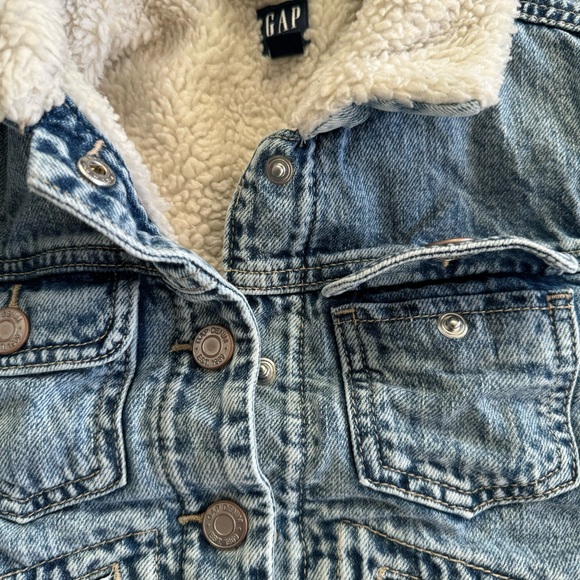 Girls Gap Sherpa Lined Denim Jacket, Medium - Picture 5 of 14
